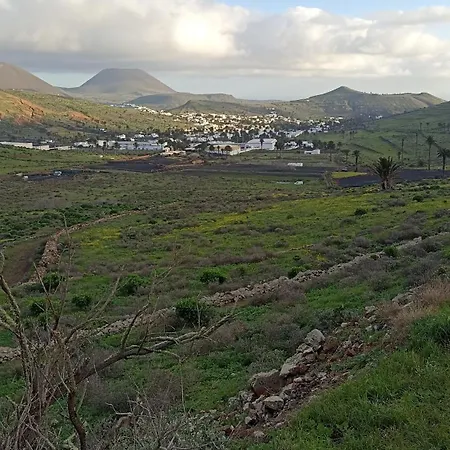 Olala House Lanzarote 度假居 *